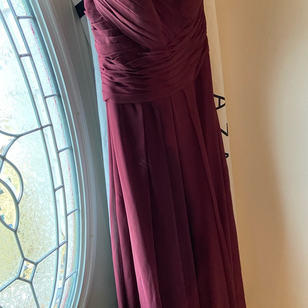 Azazie Maroon/Burgundy floor length Evening gown.  Worn once for a wedding.
